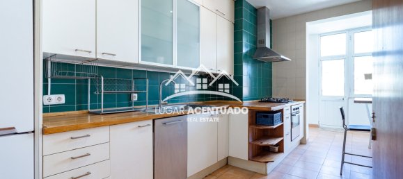 Коммерческая недвижимость с 4 спальнями в Лиссабон, Португалия № 100778 8