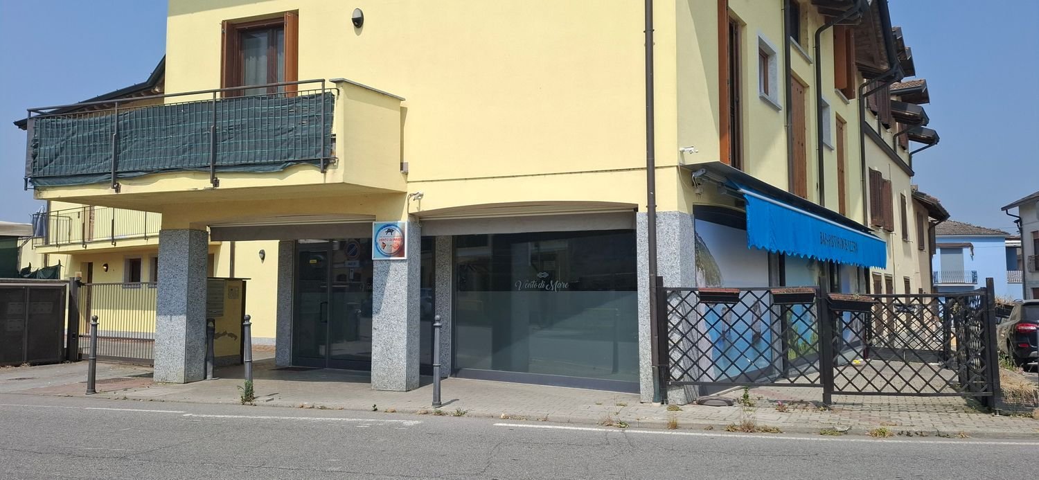 Imóvel comercial em Casaletto Lodigiano, Italy 135 m² N.º 338407
