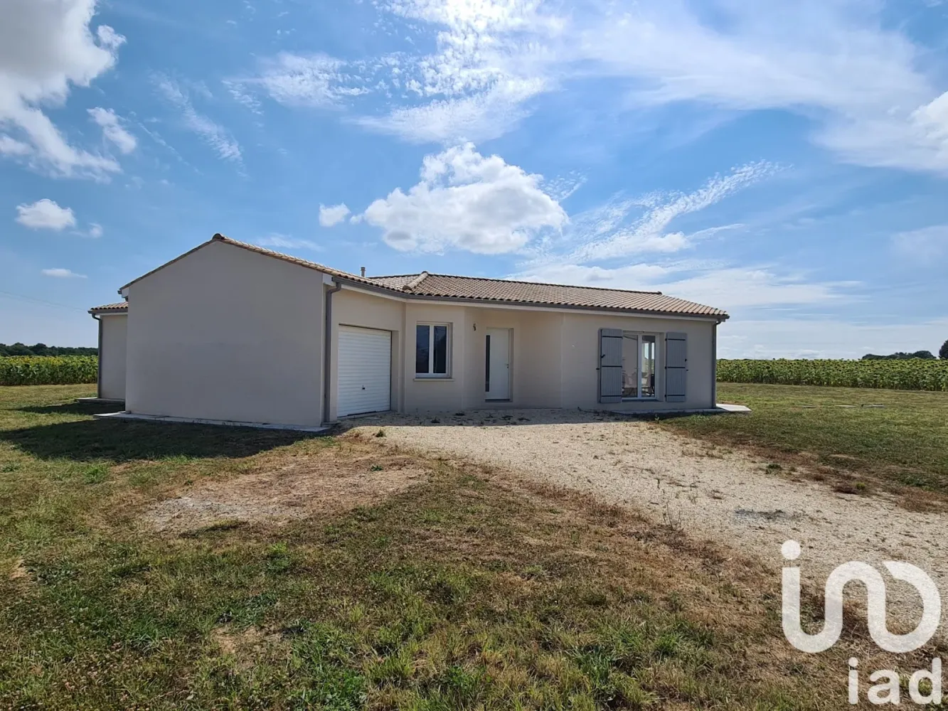 4 chambres Maison à Les Essards, France No. 333773