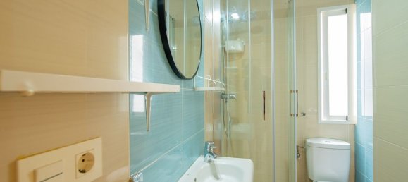 Apartamento de 3 dormitorios en Alicante, Spain No. 181471 6