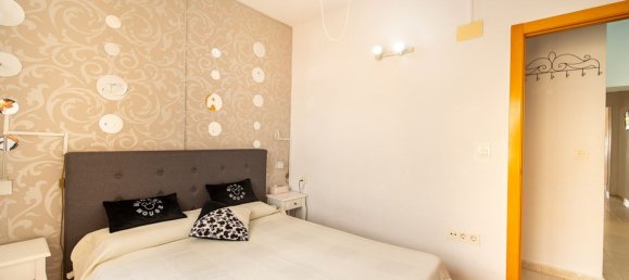 Apartamento de 3 dormitorios en Alicante, Spain No. 181471 3
