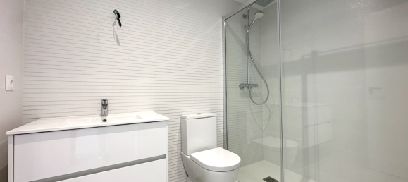 3 Schlafzimmer Wohnung in Alicante, Spain, Nr. 12736 16