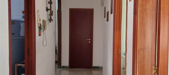 5 bedrooms Apartment in Salerno, Italy No. 360006 12