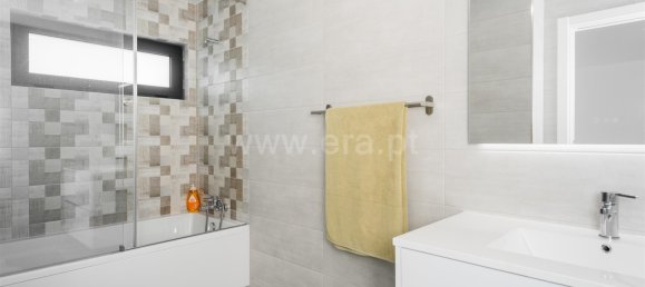 5 bedrooms House in Porto Salvo, Portugal No. 43030 17