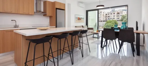 2 bedrooms Apartment in Kato Paphos, Cyprus No. 3656 6