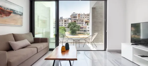 2 bedrooms Apartment in Kato Paphos, Cyprus No. 3656 4