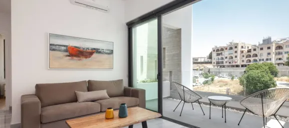 2 bedrooms Apartment in Kato Paphos, Cyprus No. 3656 5