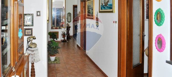 3 Schlafzimmer Wohnung in Gravina di Catania, Italy, Nr. 121611 8