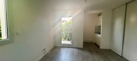 1 bedroom Apartment in Blagnac, France No. 335524 4