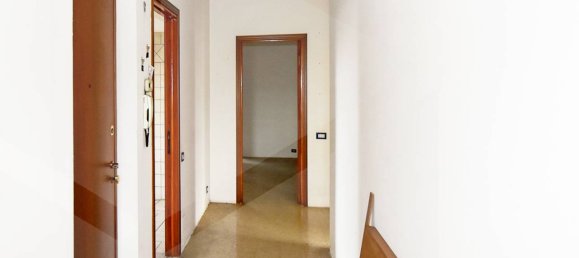 4-Zimmer Gewerbliche Immobilie in Legnano, Italy, Nr. 28558 9