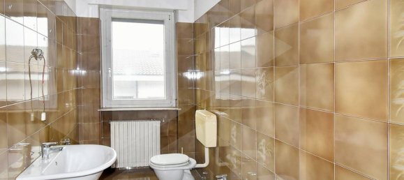 4-Zimmer Gewerbliche Immobilie in Legnano, Italy, Nr. 28558 15