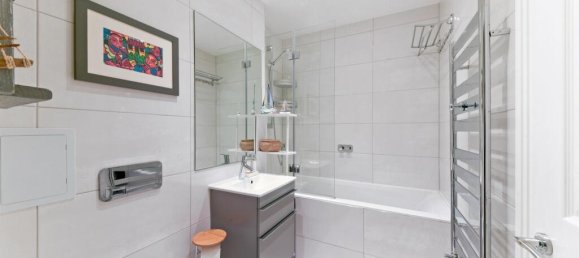 3 bedrooms Apartment in Surbiton, United Kingdom No. 9947 8