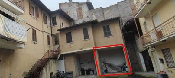 3 rooms Apartment in Bagnolo Mella, Italy No. 314778 5
