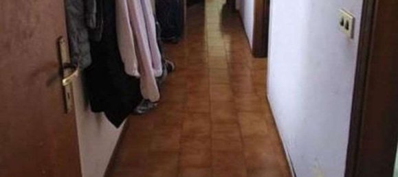 3 rooms Apartment in Bagnolo Mella, Italy No. 314778 3