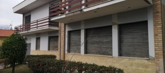 10غرفة فيلا في Penne, Italy رقم 104755 5