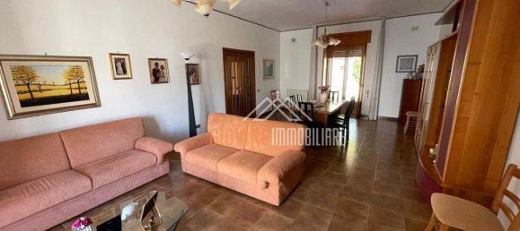 Apartamento de 5 habitaciónes en Crispiano, Italy No. 261139 3