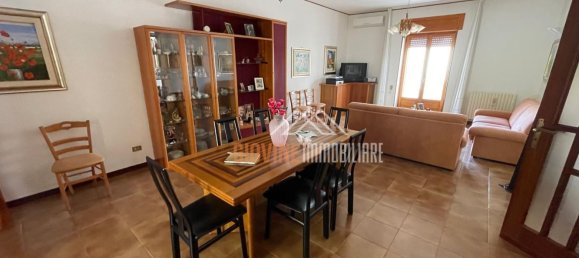Apartamento de 5 habitaciónes en Crispiano, Italy No. 261139 5