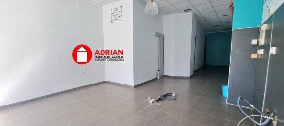 Gewerbliche Immobilie in La Vall d'Uixo, Spain 82m², Nr. 146378 2