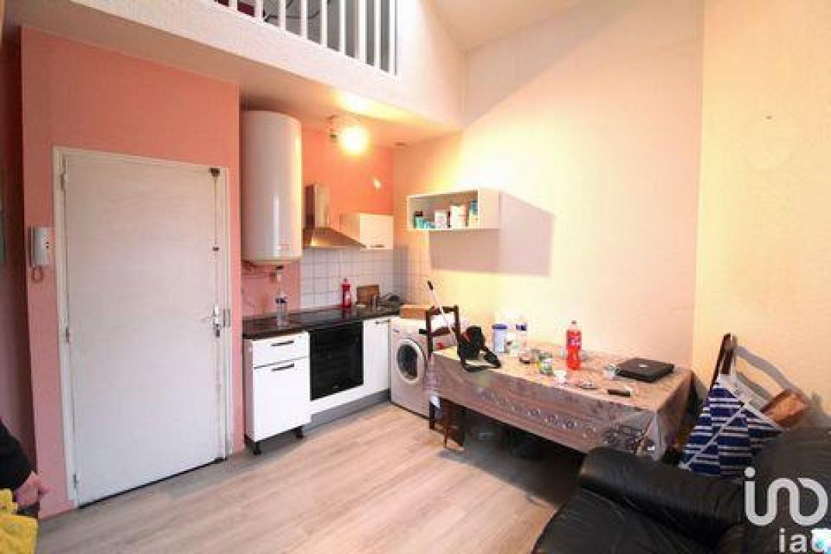 2 bedrooms Condo in Reims, France No. 36459