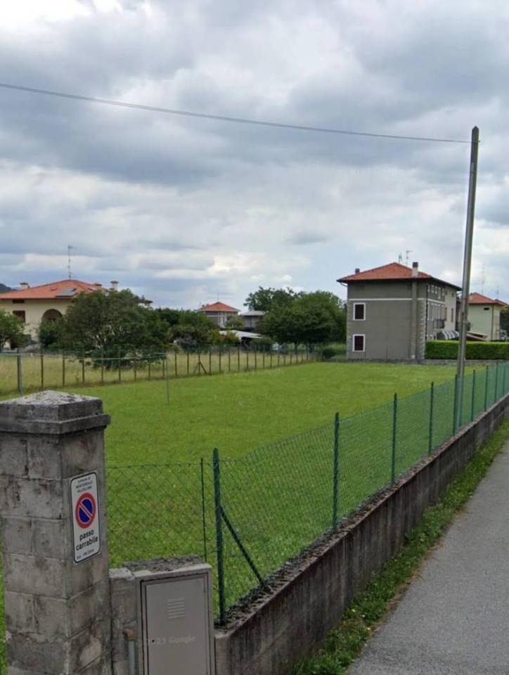 1090m² Land in Pordenone, Italy No. 40129