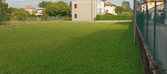 1090m² Land in Pordenone, Italy No. 40129 7