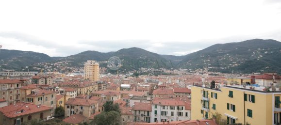 Apartamento de 5 habitaciónes en La Spezia, Italy No. 4581 6