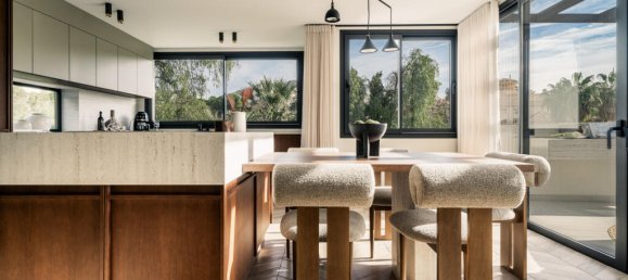 5 bedrooms Villa in Marbella, Spain No. 71364 18