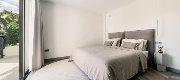 5 bedrooms Villa in Marbella, Spain No. 71364 39