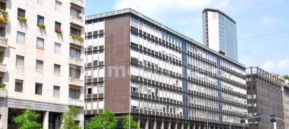 2 chambres Appartement à Milan, Italy No. 245508 12