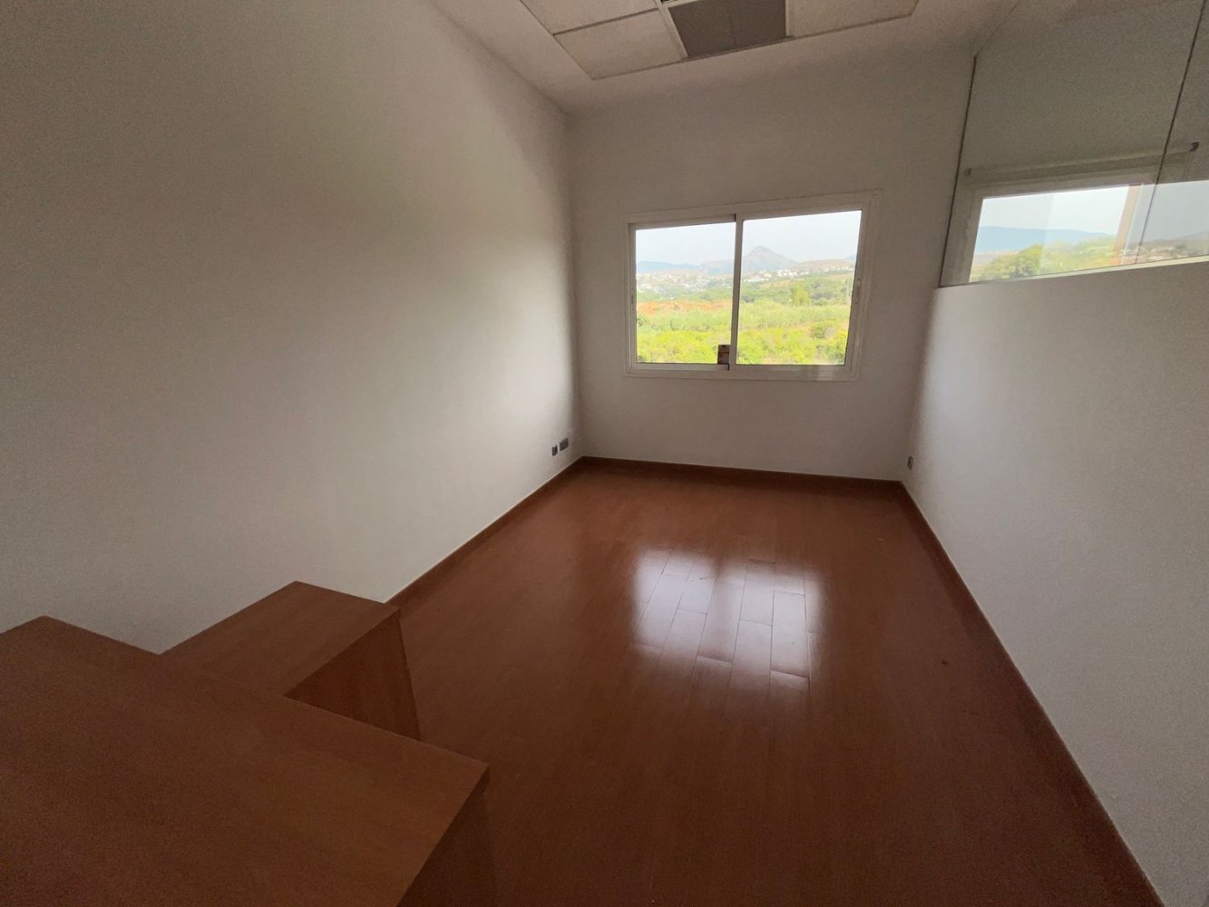 Büro in Estepona, Spain 100m², Nr. 155751