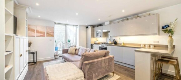 2 bedrooms Apartment in Surbiton, United Kingdom No. 10247 2