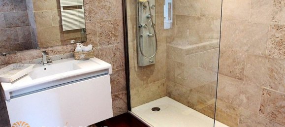 6 bedrooms Villa in Gava, Spain No. 1 12