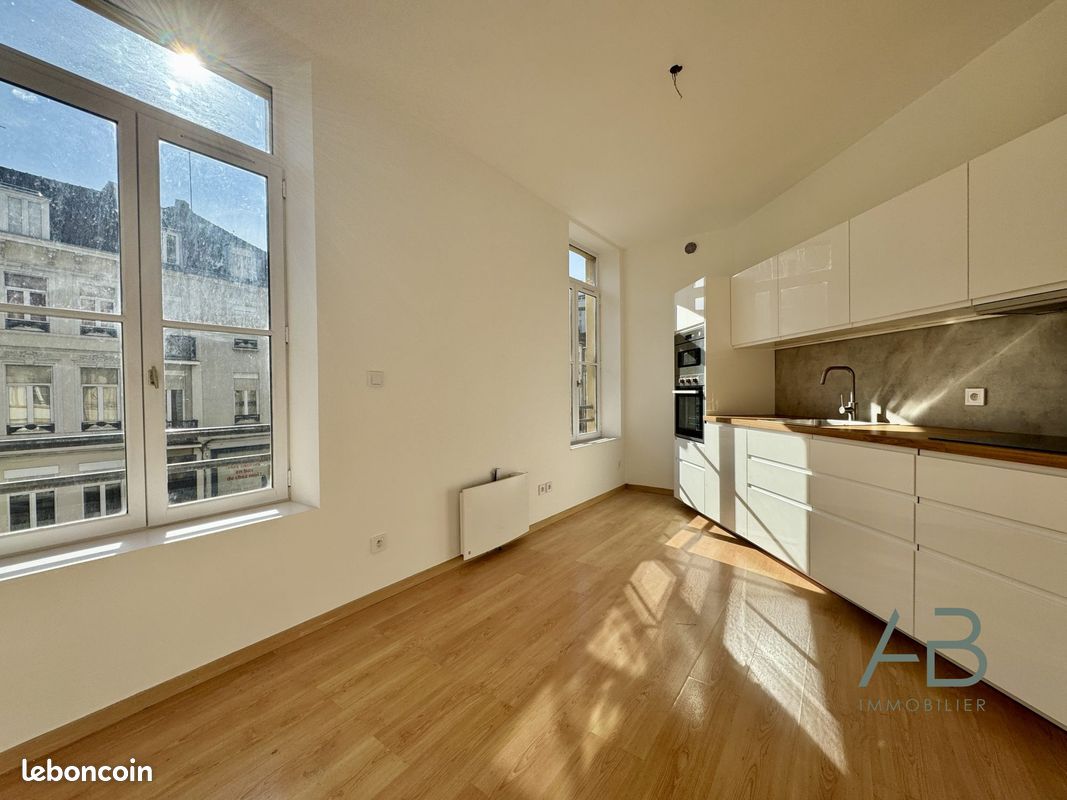 Квартира с 1 спальней в Лилль, Франция № 259665