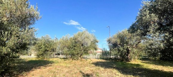2750m² Land in Lanciano, Italy No. 283711 2