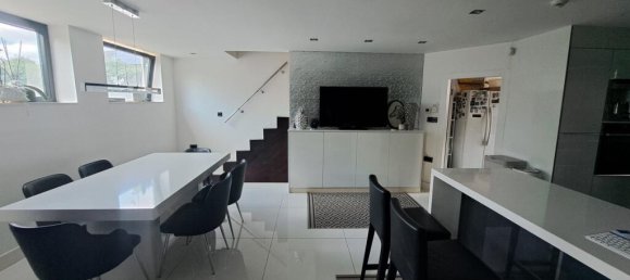 3 bedrooms House in Ealing, United Kingdom No. 13469 3