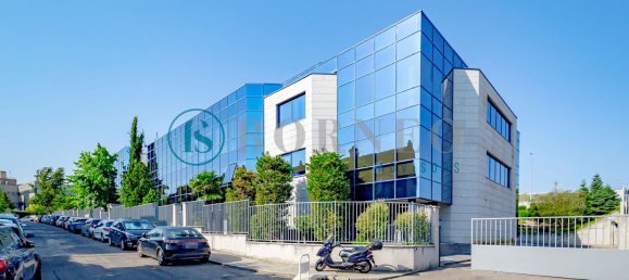 2716m² Office in Las Rozas de Madrid, Spain No. 63388 2