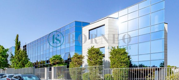 2716m² Office in Las Rozas de Madrid, Spain No. 63388 3