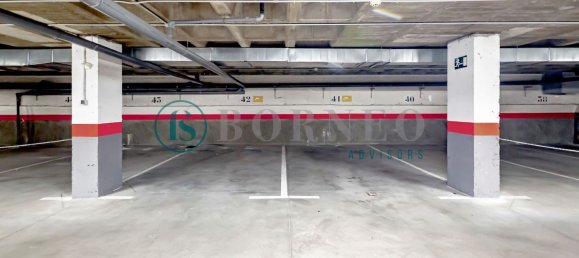 2716m² Office in Las Rozas de Madrid, Spain No. 63388 8