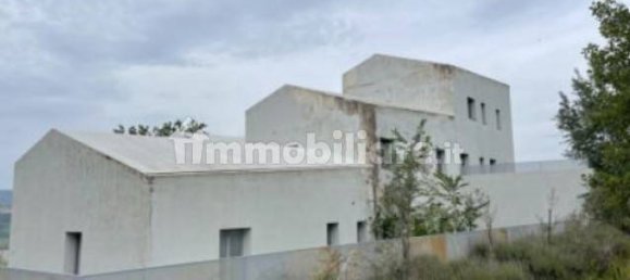 4 Schlafzimmer Wohnung in Todi, Italy, Nr. 268361 2