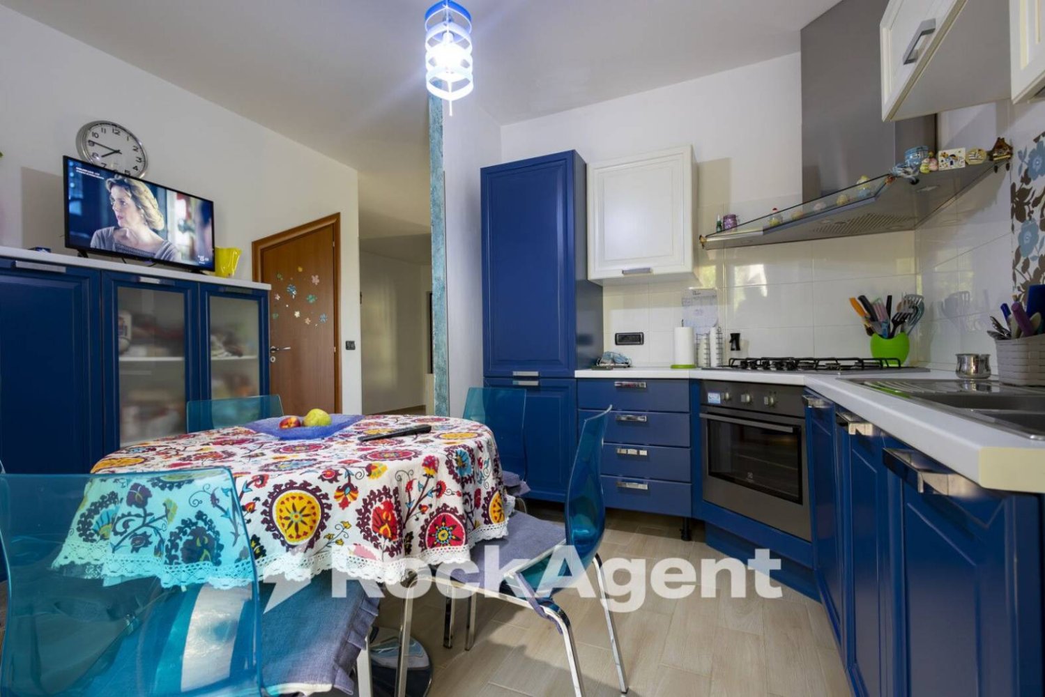 3 Schlafzimmer Villa in Catanzaro, Italy, Nr. 348089