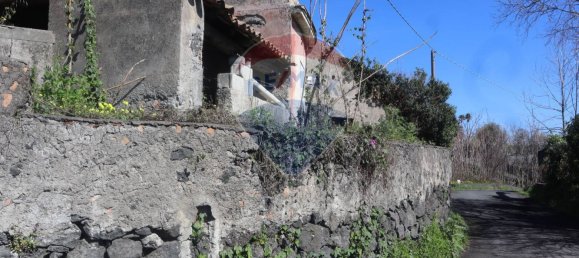 3 bedrooms House in Santa Venerina, Italy No. 326112 11