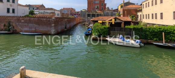 2 bedrooms Apartment in Venice, Italy No. 125655 4