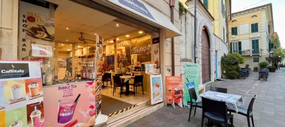 Коммерческая недвижимость с 2 комнатами в Дезенцано дель Гарда, Италия № 341834 2