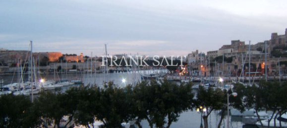 Bureau à Ta' Xbiex, Malta No. 12887 5