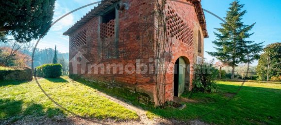 6 bedrooms House in Reggello, Italy No. 147642 4