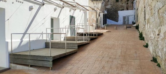 226m² Townhouse in Mahon, Spain No. 1105 6