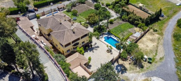 10 bedrooms Villa in La Quinta, Spain No. 38867 9