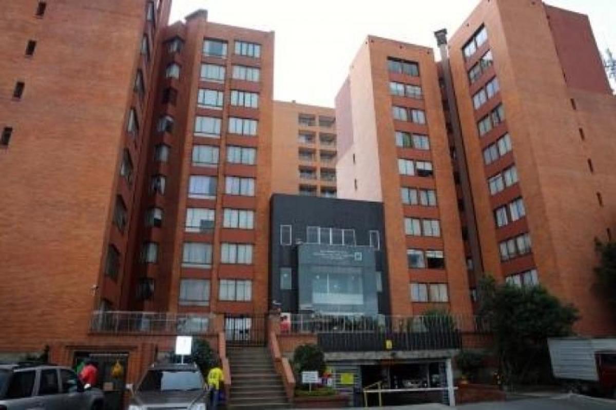 3 bedrooms House in Bogota, Colombia No. 13879