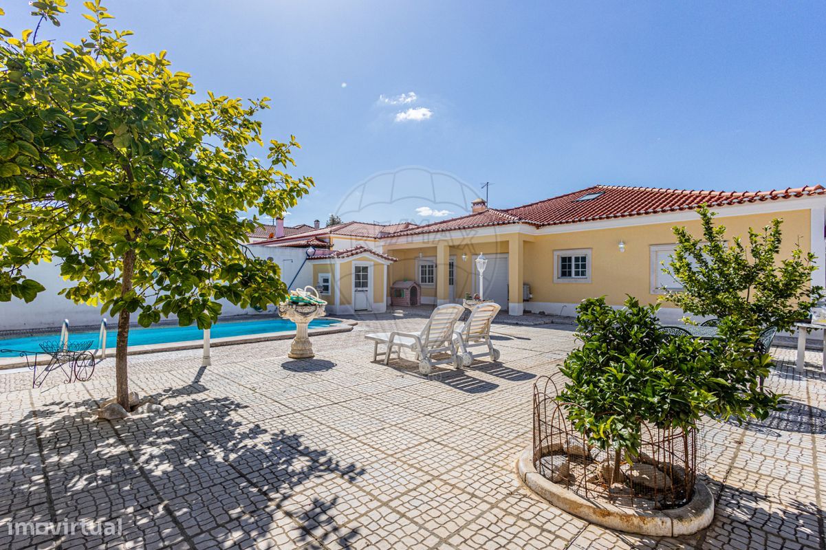 4 bedrooms House in Alpiarca, Portugal No. 20425