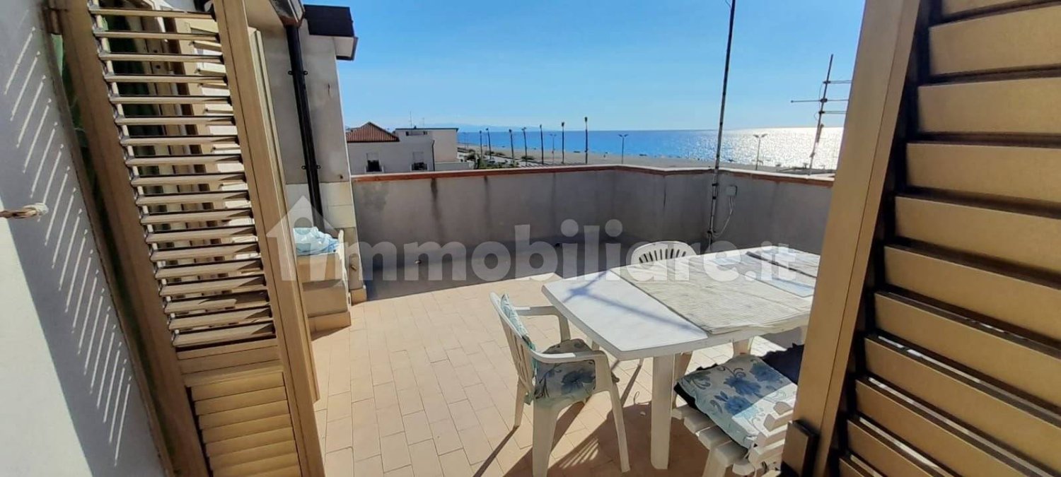 2 bedrooms Apartment in Gioia Tauro, Italy No. 254676